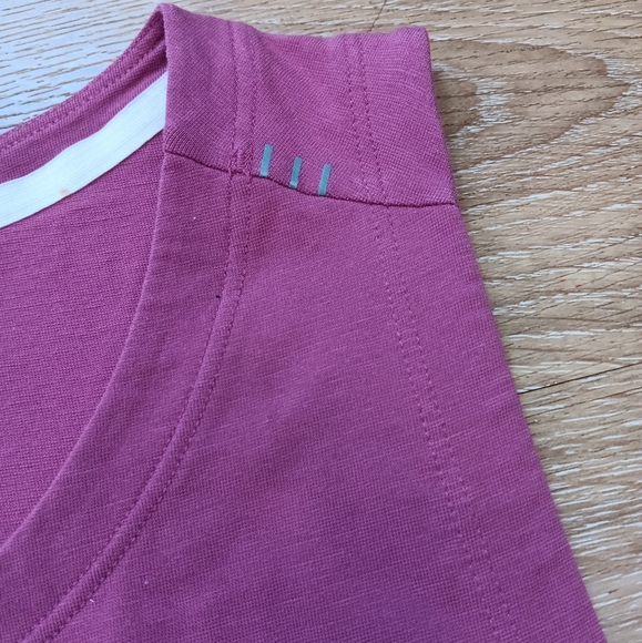 Men's Lululemon Tank Top - Picture 2 of 3